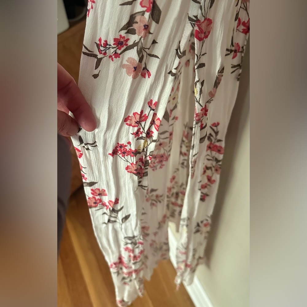 NO BRAND SHOWN size MEDIUM Floral Lace Maxi Dress - Cream and Pink - Picture 5 of 8